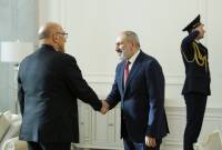  Le Premier ministre a reçu le président de l'Université américaine d'Arménie