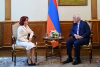 Ermenistan Cumhurbaşkanı, Ermenistan ile Suriye arasında derin siyasi, tarihi, kültürel ve 
ilişkilerin olduğunu belirtti