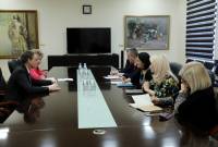 ՀՀ ԿԳՄՍ նախարարը ՖՄԿ պաշտոնյայի հետ քննարկել է Հայաստանում 
ֆրանսերենի ուսուցմանն առնչվող հարցեր