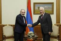 رئيس الوزراء نيكول باشينيان يهنّىء رئيس جمهورية أرمينيا فاهاكن خاتشاتوريان بمناسبة عيد 
ميلاده الخامس والستين