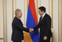 رئيس البرلمان الأرمني آلان سيمونيان يستقبل وفد نائب رئيس مجلس الشعب السوري محمد 
العجلاني