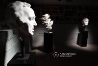Շառլ Ազնավուրը՝ քանդակագործ Մկրտիչ Մազմանյանի աչքերով. Երևանում 
շանսոնյեին նվիրված ցուցահանդես բացվեց