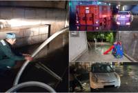 В результате ливня на ряде улиц Еревана произошли обрушения, затоплены здания  