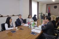 Министр территориального управления и инфраструктур Армении принял посла 
Бразилии