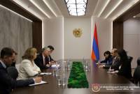 Se reunieron el secretario del Consejo de Seguridad de Armenia y copresidente 
estadounidense de Grupo de Minsk de OSCE