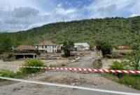 Gnel Sanosyan presentó detalles sobre los trabajos realizados en la zona del desastre
