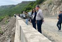 Gnel Sanosyan and Anahit Manasyan tour disaster zone