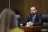 Mirzoyan: Las enmiendas de Constitución no forman parte de la agenda de las 
negociaciones entre Armenia y Azerbaiyán
