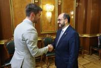 Руководитель аппарата премьер-министра Армении принял делегацию инициативы 
“Партнерство открытого управления”