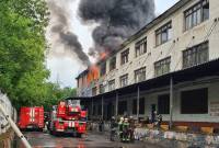 В Москве на Каширском шоссе загорелся склад