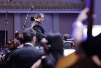 Билеты на концерт Государственного симфонического оркестра Армении в Лос-
Анджелесе распроданы