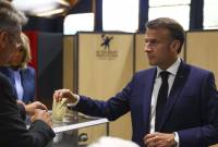 Le Président français Macron convoque des élections législatives anticipées

