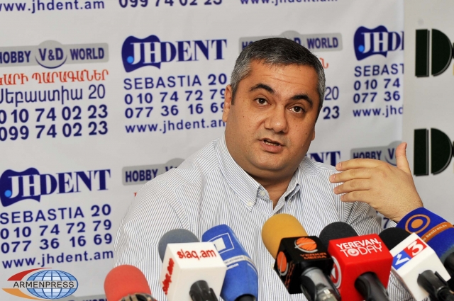 Press conference of Director of the Armenian representation of Gallup  International, Aram Navasardyan - ARMENPRESS Armenian News Agency