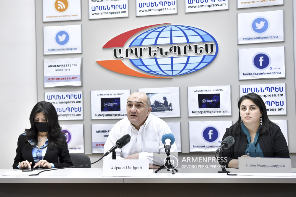 Year-end press conference on military insurance fund's operations
