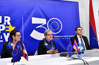 Եվրոպական միություն-Հայաստան դիվանագիտական 
հարաբերությունների հաստատման 30-ամյակին նվիրված 
մամուլի ասուլիսը

