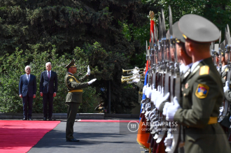 В резиденции Президента Республики Армения президента 
Литвы Гитанаса Науседу встретил президент Ваагн 
Хачатурян