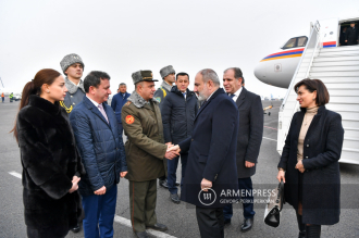 Armenian Prime Minister arrives in Kazakhstan