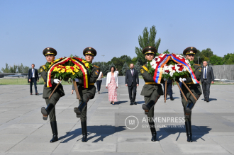 Министр иностранных дел Бельгии почтил память жертв Геноцида армян в 
Цицернакаберде