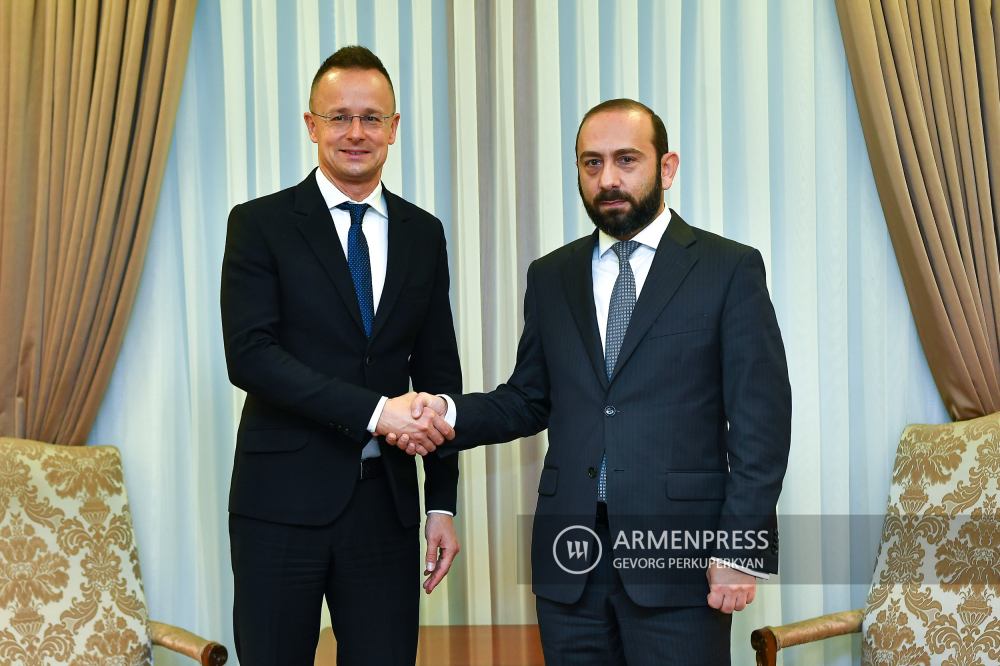 Hungarian FM Makes Fence-Mending Visit To Armenia