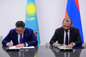 Հայաստանի և Ղազախստանի ԱԳ նախարարները 
ստորագրեցին գերատեսչությունների միջև 2024-2025 
թվականների համագործակցության ծրագիր
