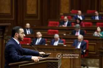 Ermenistan Parlamentosu soru-cevap oturumu