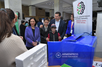 Étape finale du Festival des sciences de toutes les écoles 
d'Arménie 
