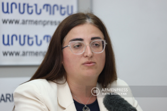Conferencia de prensa de Tamara Sargsyan, jefa del 
Departamento de Educación Pública del Ministerio de 
Educación y Cultura de Armenia