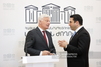 Press conference of Armenian Parliament Speaker Alen Simonyan 
and President of the Chamber of Deputies of the Grand Duchy of 
Luxembourg Claude Wiseler