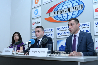 Conferencia de prensa del director y subdirector del "Centro 
de Hidrometeorología y Vigilancia" del Ministerio de Medio 
Ambiente de Armenia, Levon Azizyan y Gagik Surenyan