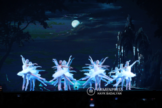 Le festival de ballet d'Erevan: le «Lac des Cygnes» de 
Tchaïkovski a été présenté 