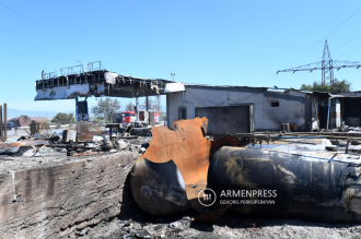 Consecuencias de la explosión en la gasolinera de la 
carretera Ereván-Sevan