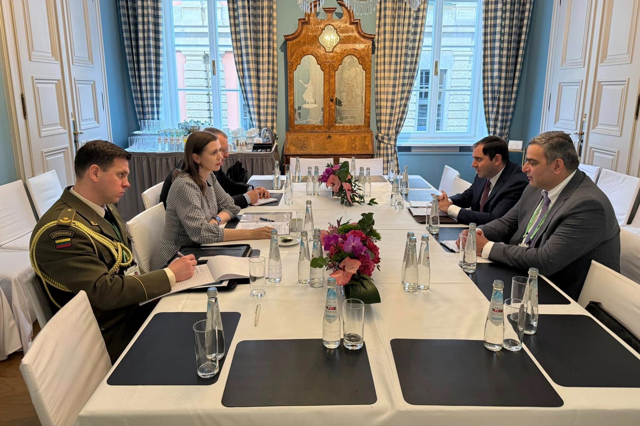 Armenian, Lithuanian defence ministers discuss new cooperation areas ...