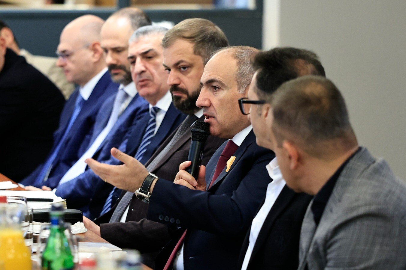 Pashinyan: “Armenia está entrando en una nueva fase de desarrollo económico gracias a la paz alcanzada con Azerbaiyán”